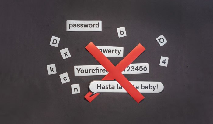 Bild på olika lappar med lösenord